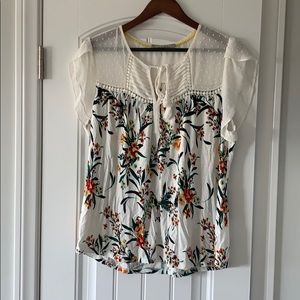 Daniel Rainn blouse.